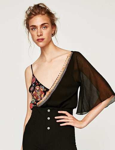 voluptate velit esse